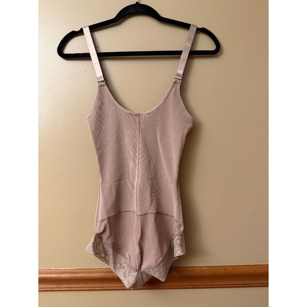 XS Nude Taupe Lace Trim Front Zip Shapewear Bodysuit Adjustable Straps